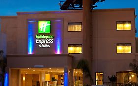 Holiday Inn Express & Suites Woodland Hills By Ihg